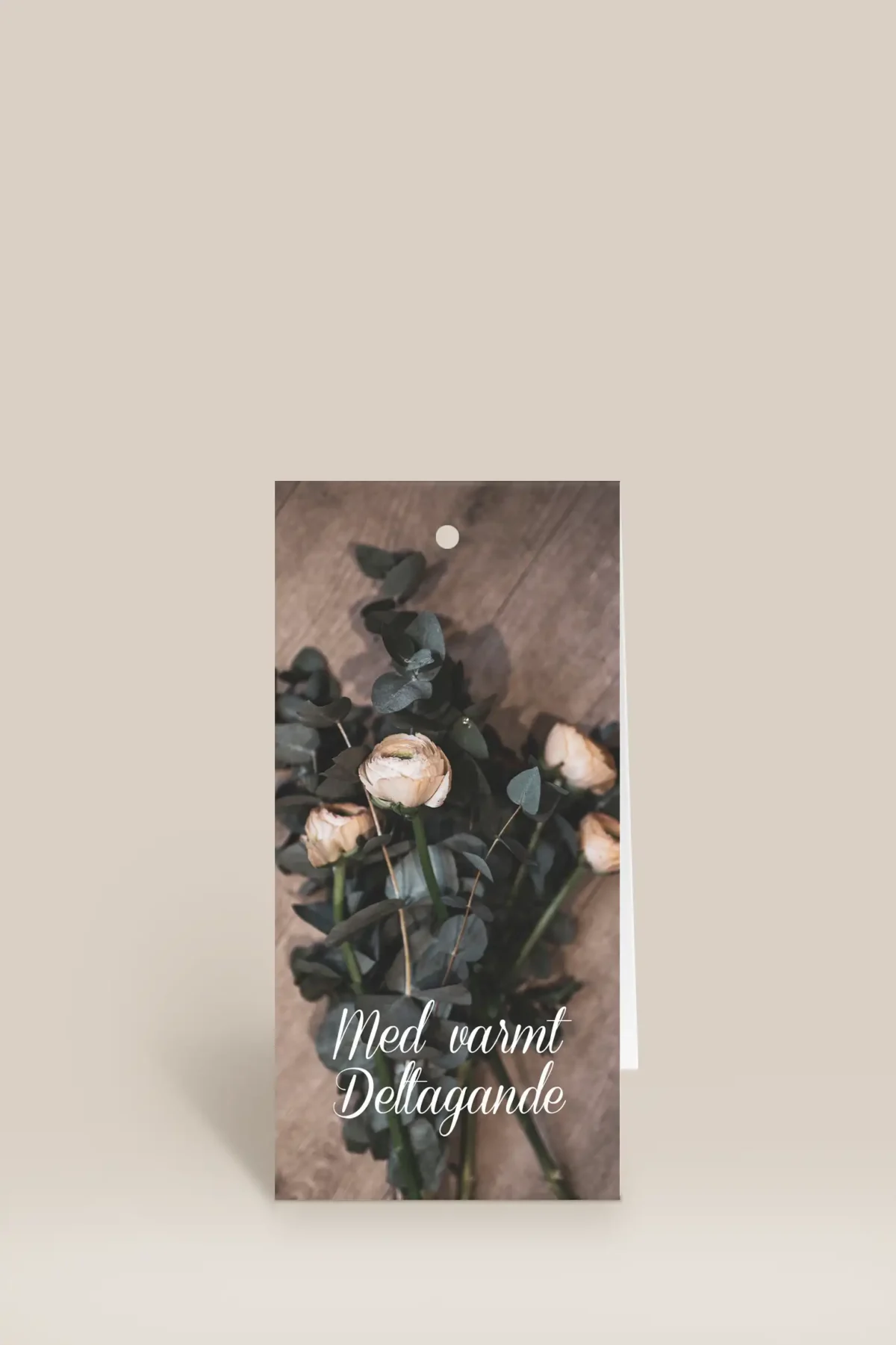 Med varmt deltagande blommor & eukalyptus